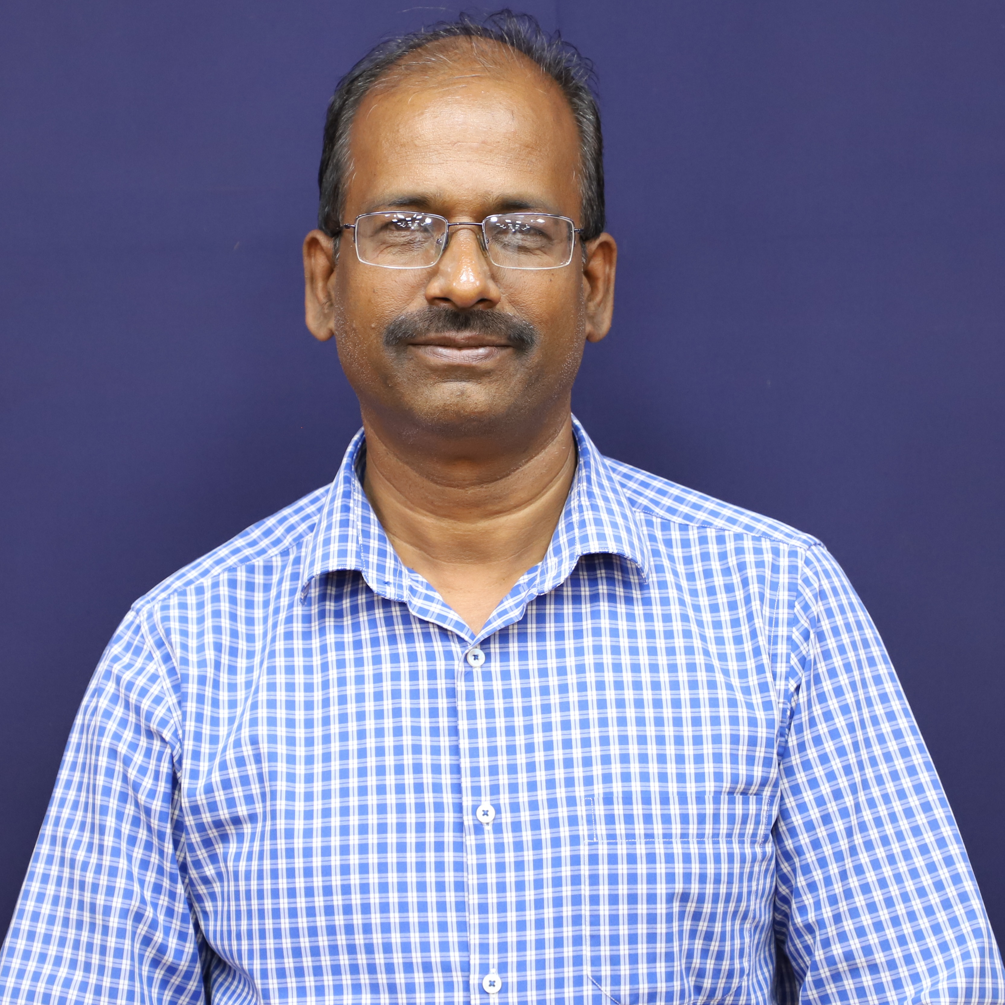 Dr R. Selvakumar 