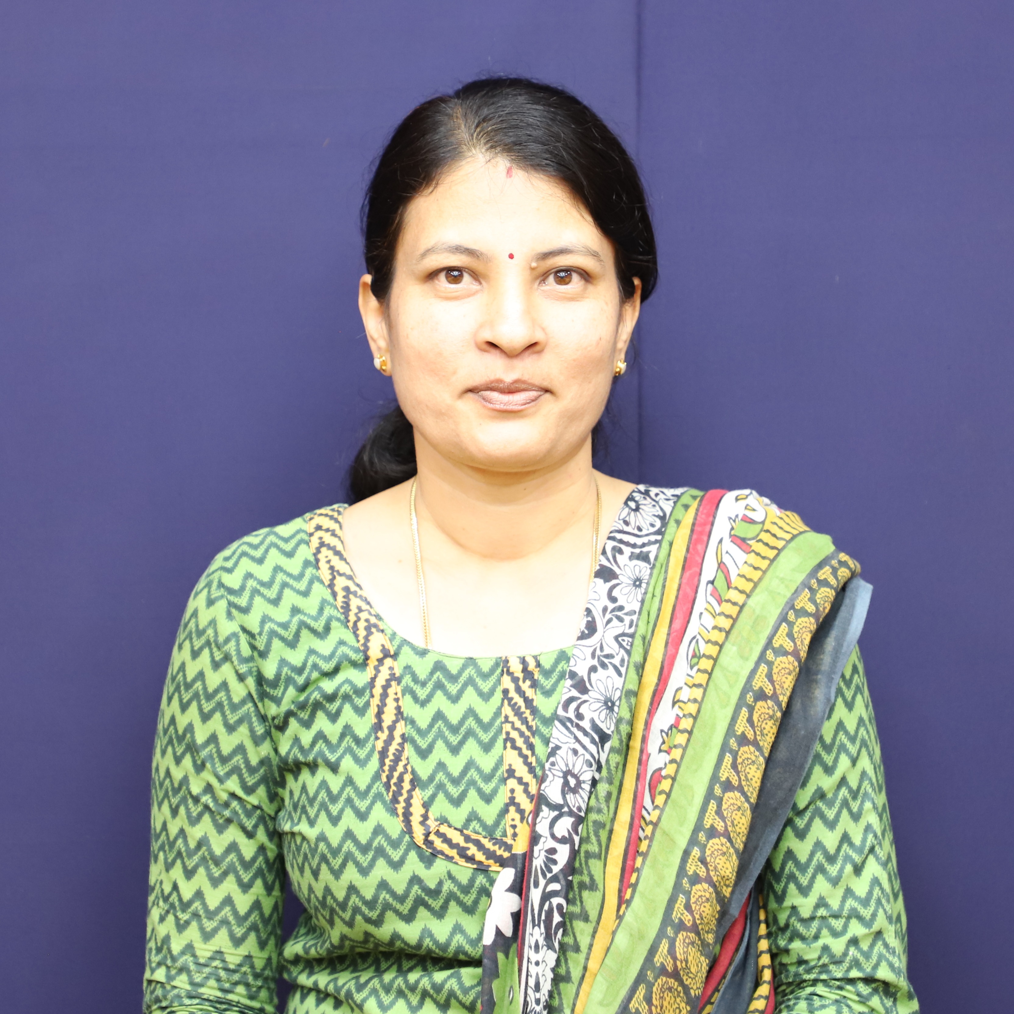 Dr R. Valarmathi 